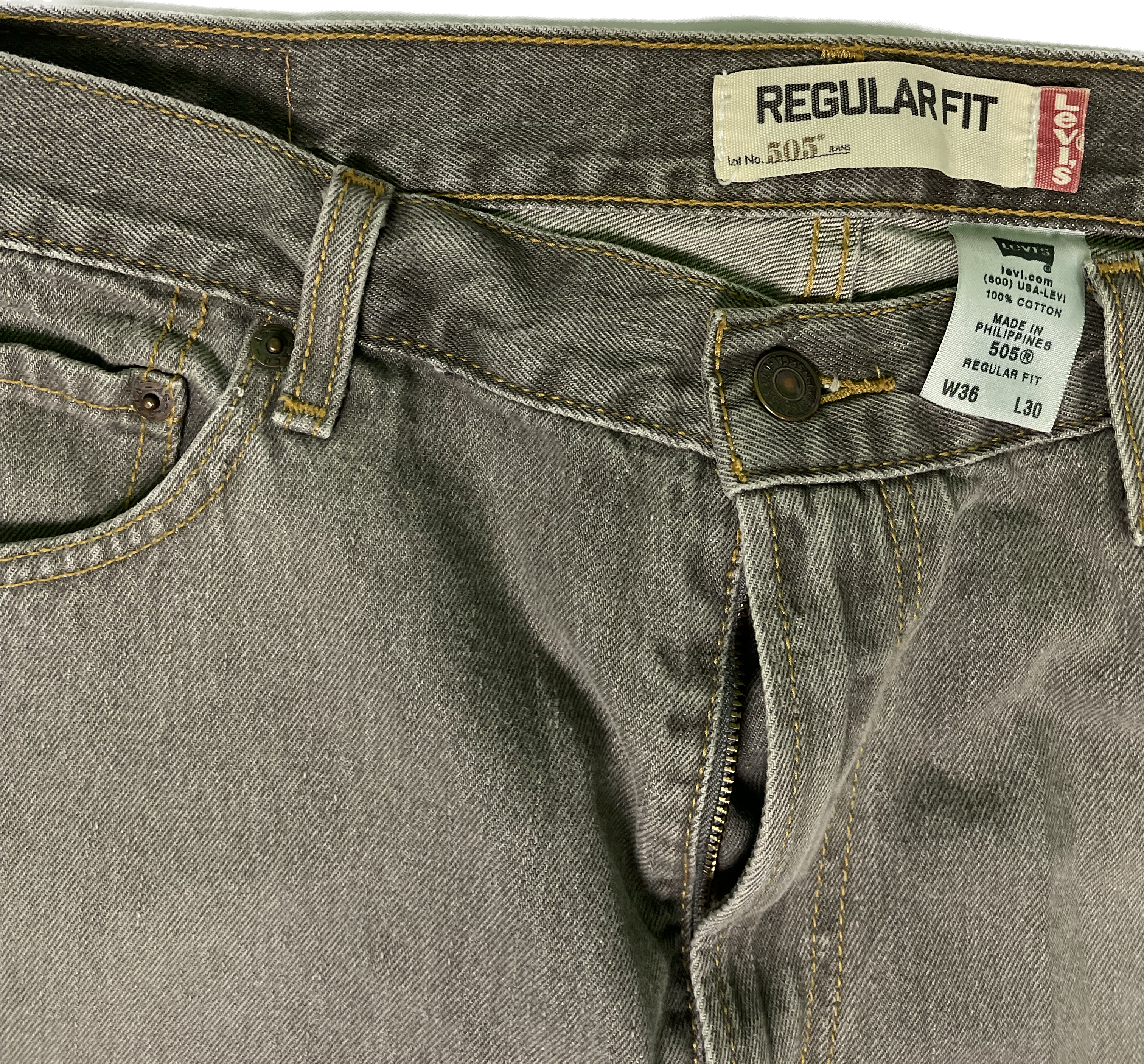 Levis 505 Jeans